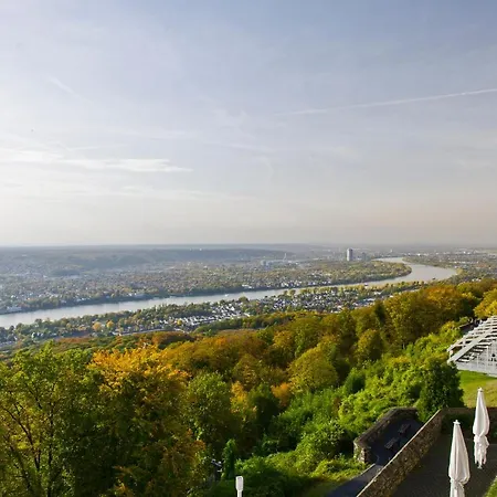 Steigenberger Icon Grandhotel & Petersberg 5*