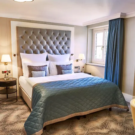 Steigenberger Icon Grandhotel & Petersberg كونغسوينتر