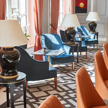 Steigenberger Icon Grandhotel & Petersberg 5*