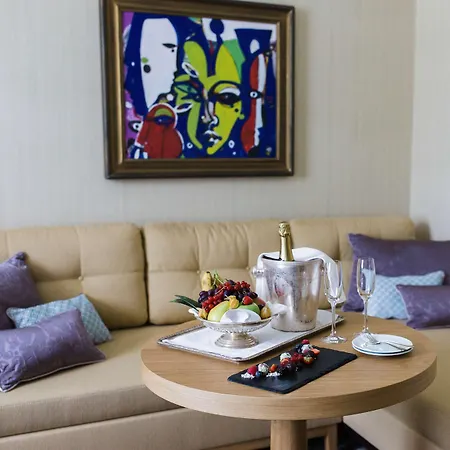 Steigenberger Icon Grandhotel & Petersberg فندق