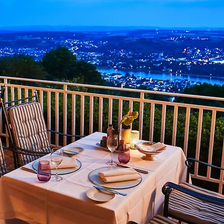 Steigenberger Icon Grandhotel & Petersberg Hotel 5*