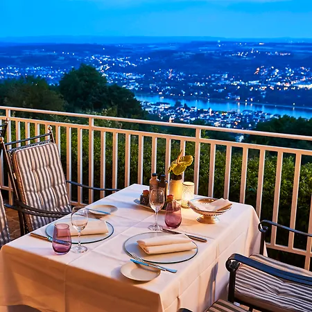 Steigenberger Icon Grandhotel & Petersberg Hotel 5*