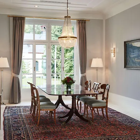 Steigenberger Icon Grandhotel & Petersberg فندق