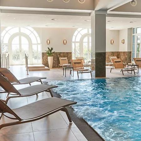 Steigenberger Icon Grandhotel & Petersberg فندق