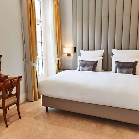 Steigenberger Icon Grandhotel & Petersberg فندق