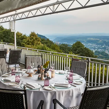 فندق Steigenberger Icon Grandhotel & Petersberg