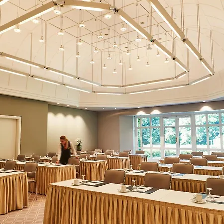 فندق Steigenberger Icon Grandhotel & Petersberg