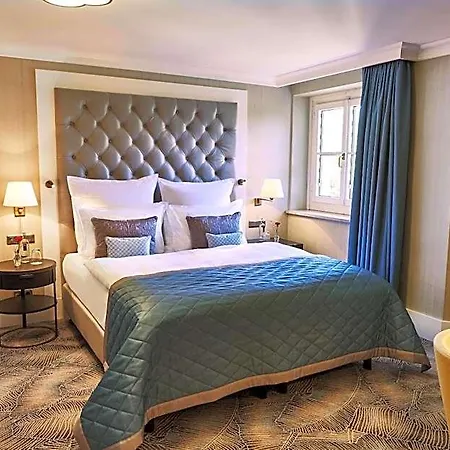 فندق Steigenberger Icon Grandhotel & Petersberg
