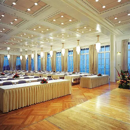 Steigenberger Icon Grandhotel & Petersberg فندق كونغسوينتر