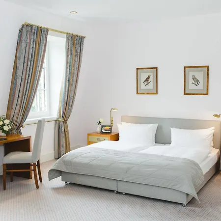 Steigenberger Icon Grandhotel & Petersberg 5*