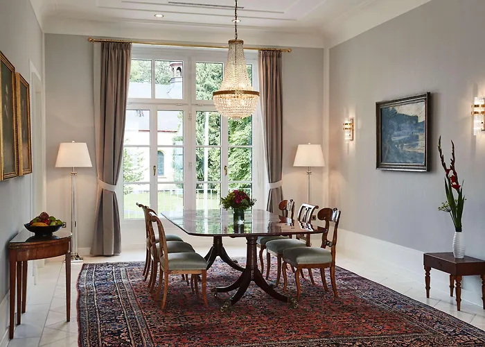 Steigenberger Icon Grandhotel & Petersberg Hotel