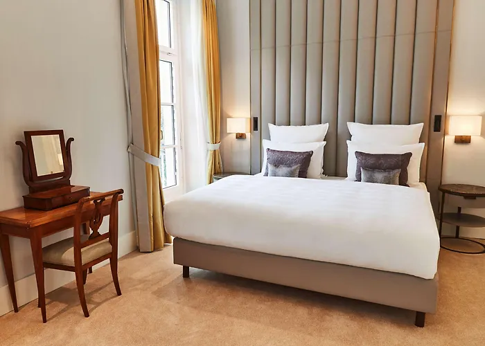 Steigenberger Icon Grandhotel & Petersberg فندق