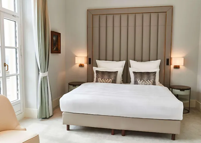 Steigenberger Icon Grandhotel & Petersberg 5*