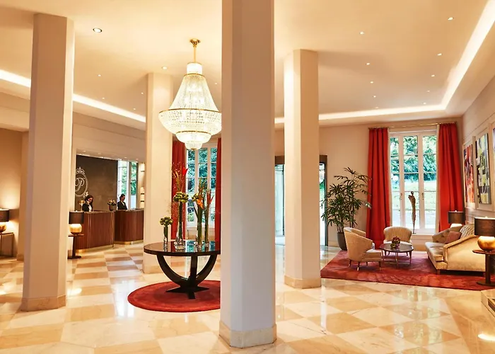 Steigenberger Icon Grandhotel & Petersberg Hotel 5*